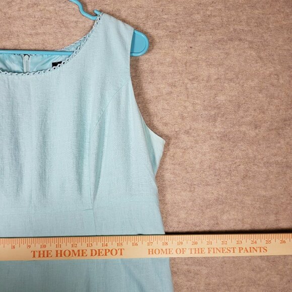 Sag Harbor Linen Maxi Dress, Size 12, Light Blue Embroidered Butterflies 🦋 - Picture 10 of 16